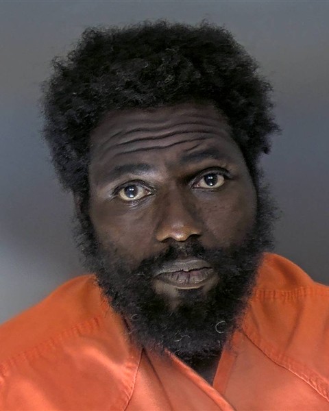 Mugshot of AVERY DEMOND HUCKS