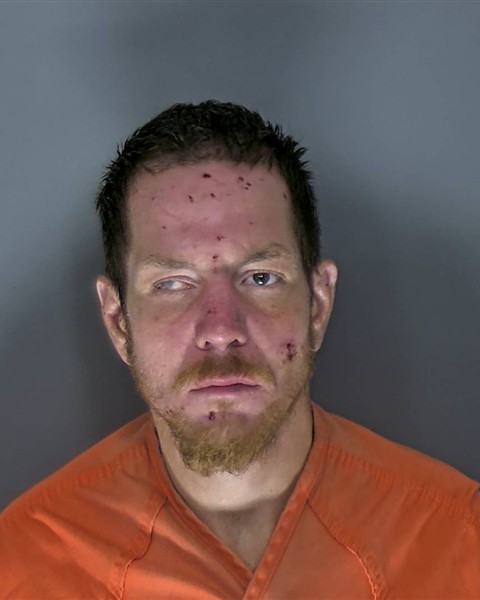 Mugshot of ROGER DEWEY MOORE