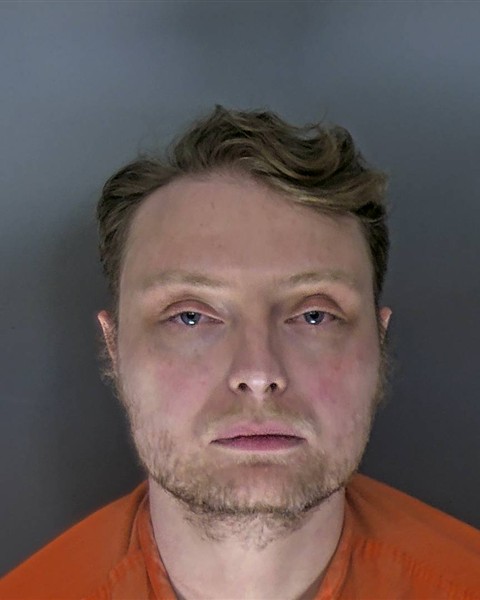 Mugshot of DYLAN THOMAS CARMICHAEL