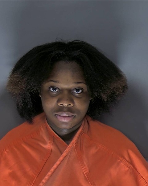 Mugshot of ALLENCIA REGINA MONAY SMITH