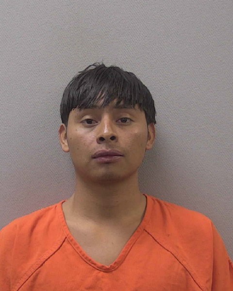 Mugshot of VICTOR GOMEZ PEREZ