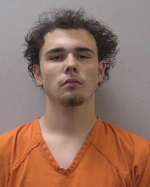 Mugshot of LANDEN RIAN ROBERTS