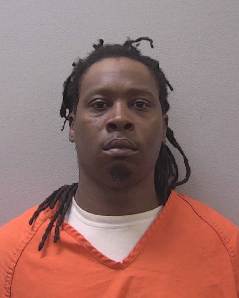 Mugshot of DIMITRI ARMANDO SUTTON