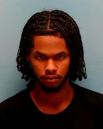 Mugshot of KENIEL LA TORRE DELGADO
