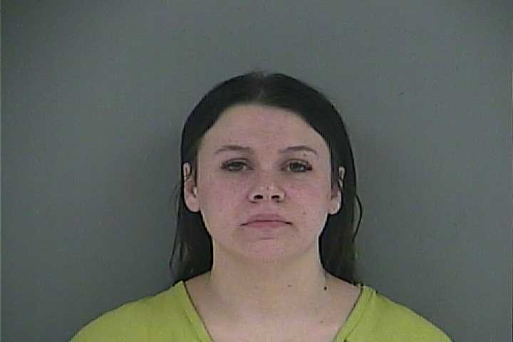 Mugshot of MAKENNA A REYNOLDS
