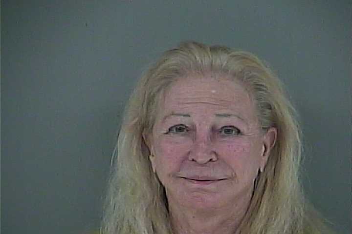 Mugshot of MARY R HOVELL