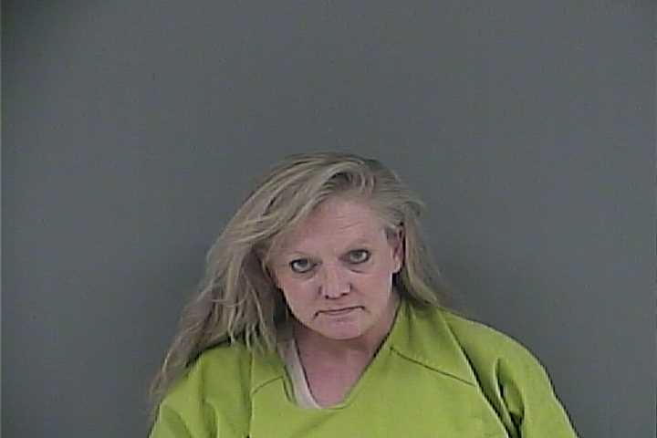 Mugshot of MICHELLE L SMITH