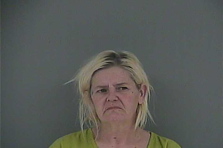 Mugshot of PATRICIA A MARADIAGA DEL CID