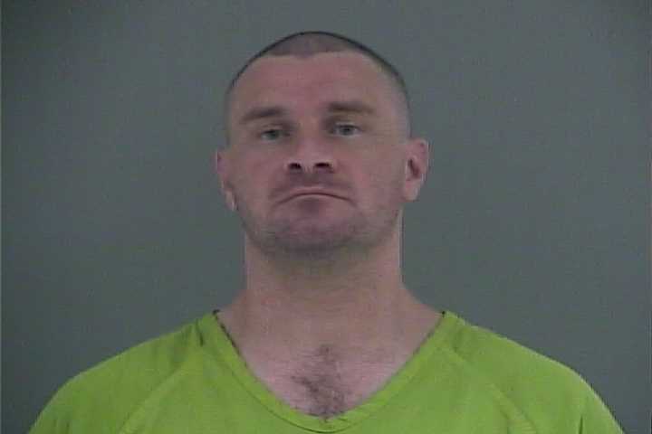 Mugshot of JOHNNY R PARSONS