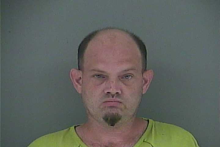 Mugshot of JOHNNY B II HUFF