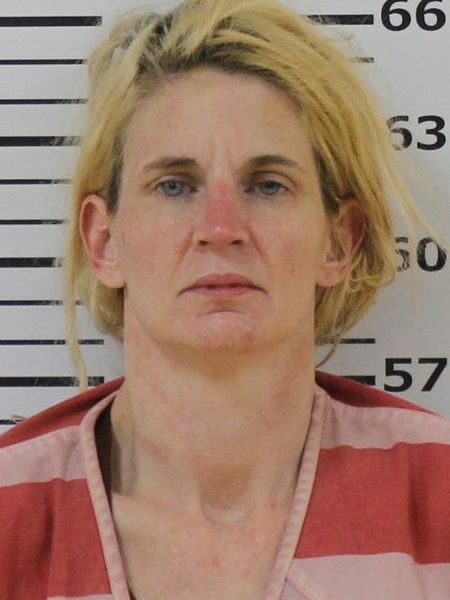 Mugshot of JENNIFER NICOLE FOLDEN