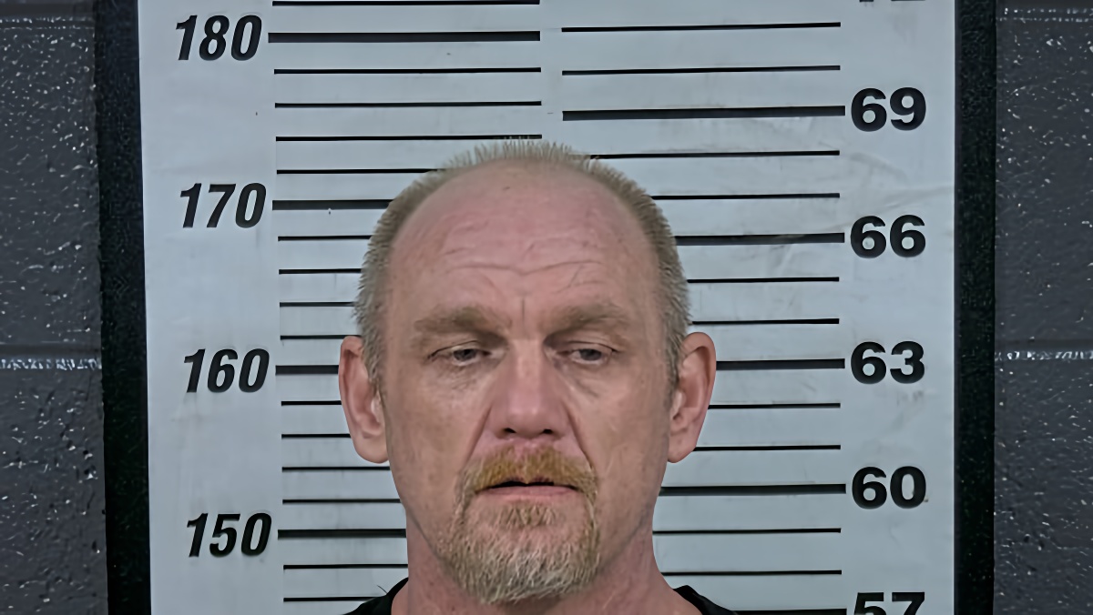 Mugshot of BOBBY D EWTON