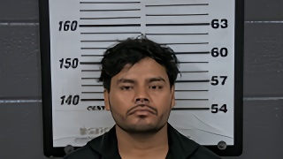 Mugshot of MIGUEL A DEARA SARAGOS