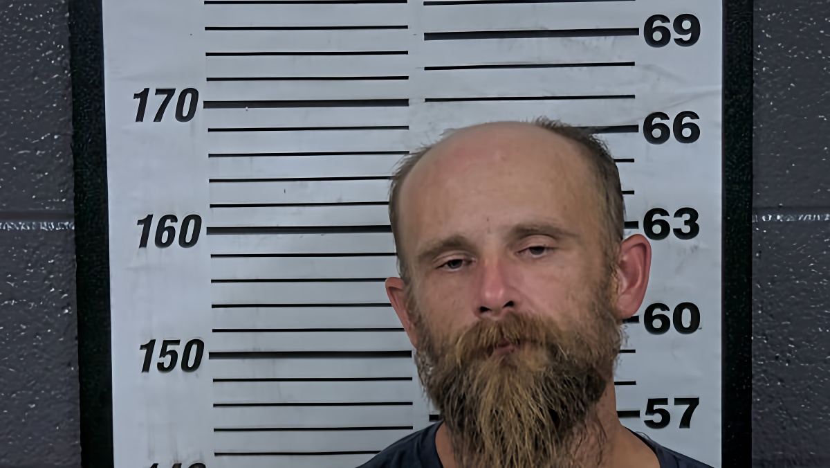 Mugshot of CHRISTOPHER L DUFF