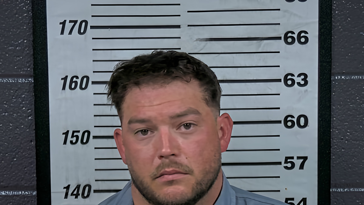 Mugshot of BRENT M MASON