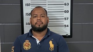 Mugshot of NESTOR D BONILLA