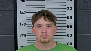 Mugshot of GAVIN C HENDRY