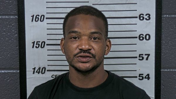 Mugshot of TROY E JR ANDERSON
