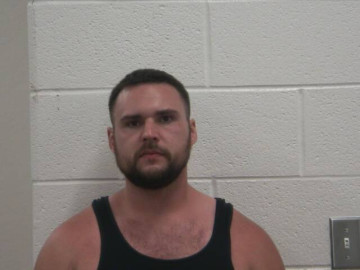 Mugshot of LUCAS E LOWE