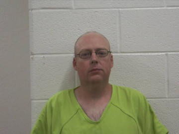 Mugshot of DUSTIN H GARLAND
