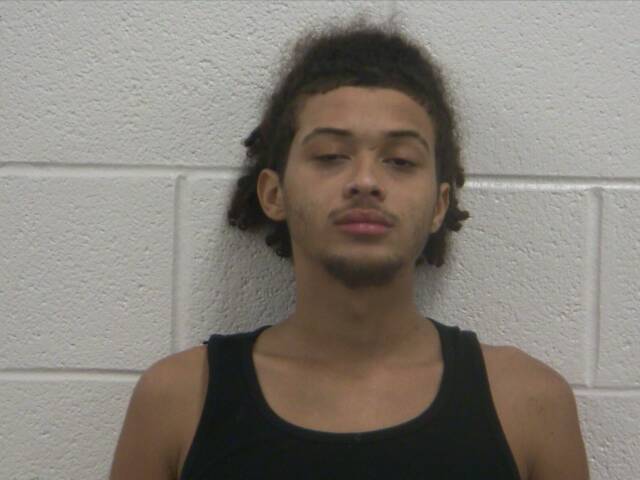 Mugshot of JONTRE E ROBINSON