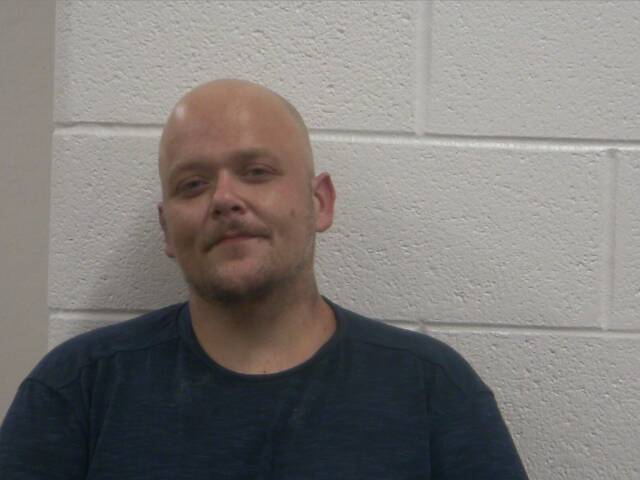 Mugshot of JARED W LINHOLM