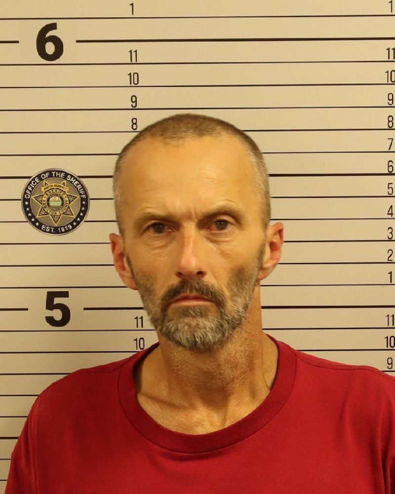 Mugshot of NILES CHRISTOPHER SWARTOUT