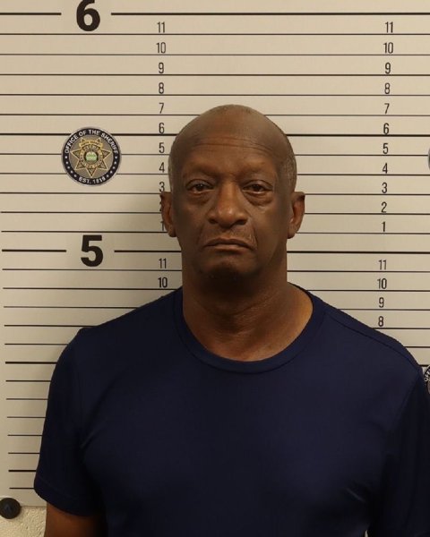 Mugshot of VICTOR LEBRON HUNT