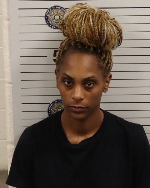 Mugshot of MAKAYLA S DAVIS