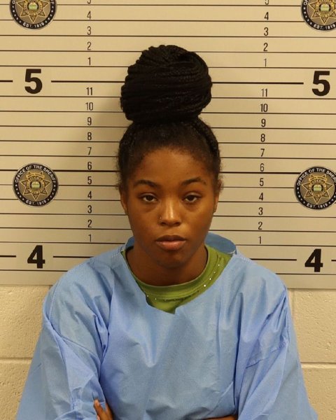 Mugshot of J NIA DEKAYLA GOODWIN