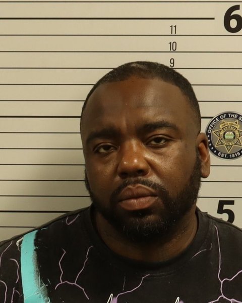 Mugshot of QUINTUS ANTONINE BROADNAX