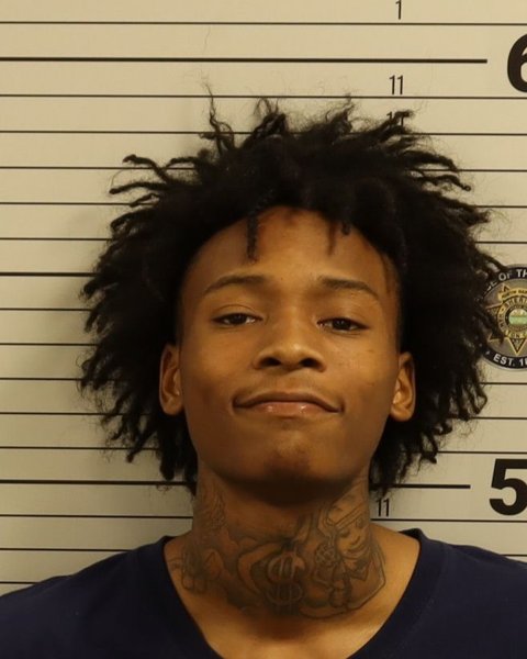 Mugshot of JAIQUEZ T KALAUKOA