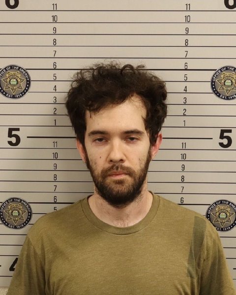 Mugshot of LUKE DEAN LINDBERG
