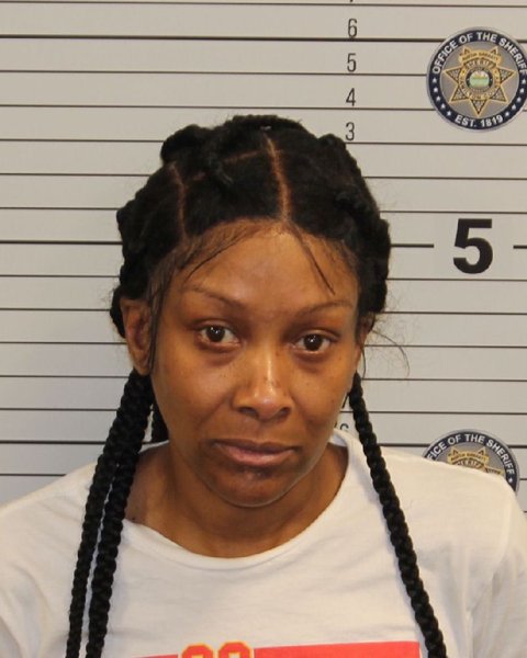 Mugshot of AMBER MONQUIE BREWER