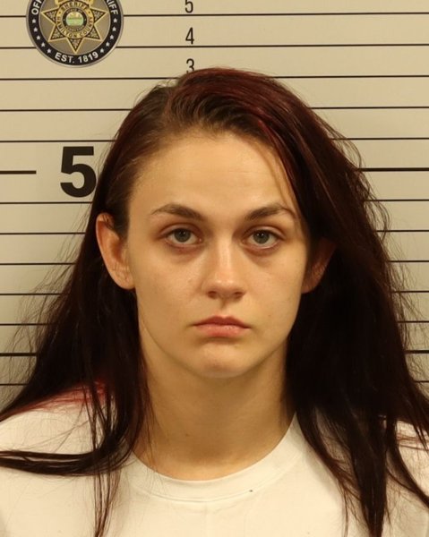 Mugshot of MOLLY MAZKENZIE QUALLS