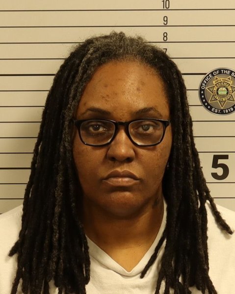 Mugshot of CRYSTAL RAYNEE MOORE