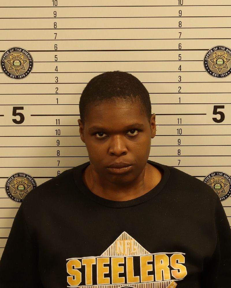 Mugshot of EYARAWA KENYA MERVIL
