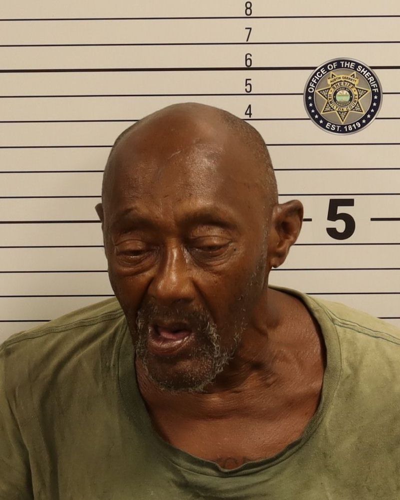 Mugshot of RODERICK MICHAEL LOMNICK