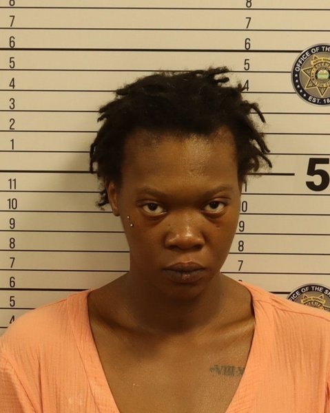 Mugshot of MAKAYLA DESHAY DILLARD