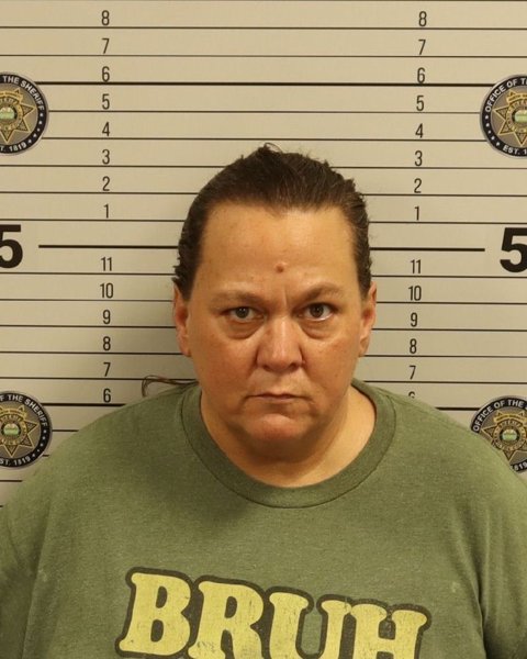 Mugshot of LINDSEY MARIE SIMPSON