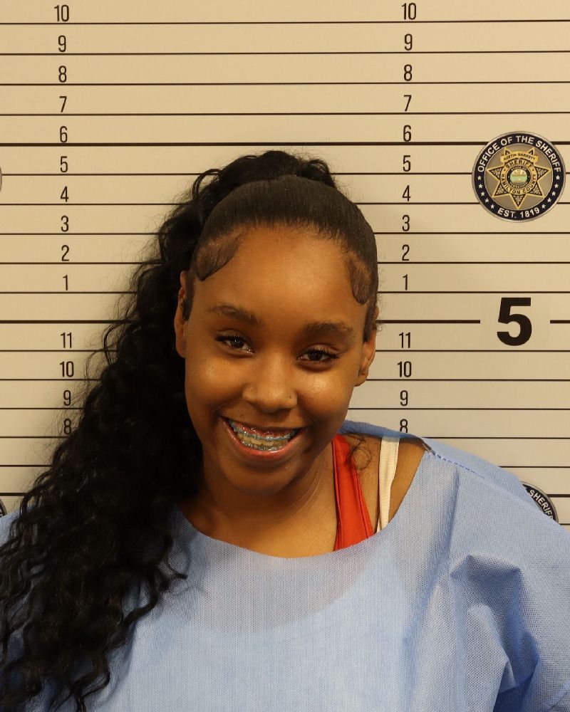 Mugshot of AALIYAH LATRICE WALKER