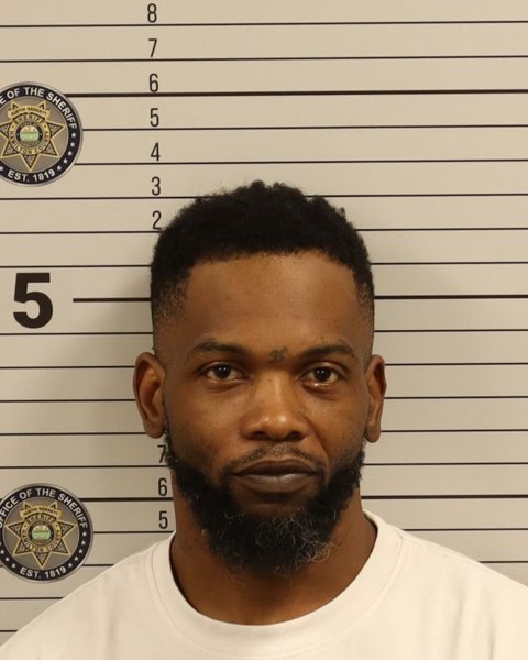 Mugshot of DEREK ORLANDO BIRT