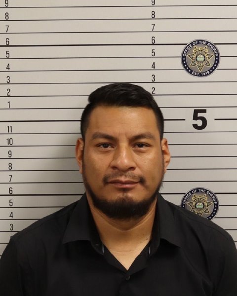 Mugshot of OBDULIO ELEAZAR ROBLERO SIFUENTES