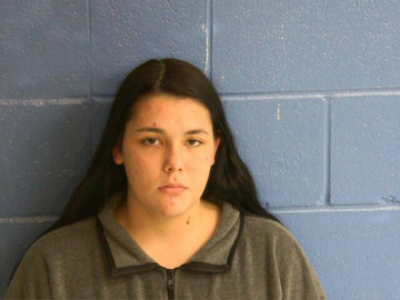 Mugshot of MAYCI L DILL