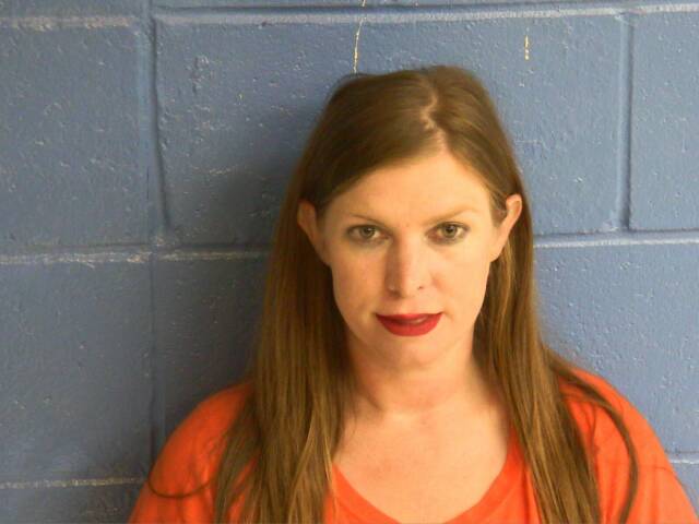Mugshot of SARAH E EASON