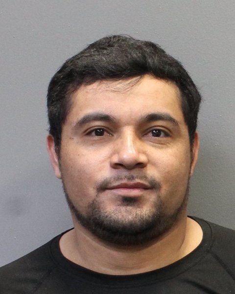 Mugshot of OSBELINDO SOBERANIZ-HERNANDEZ