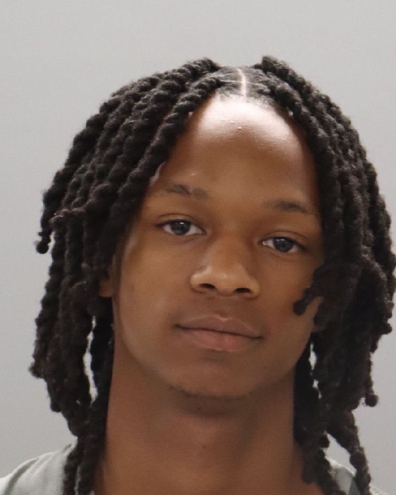 Mugshot of MAURICE ESSIE