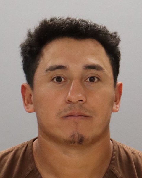 Mugshot of VICTOR DEL CID MORALES