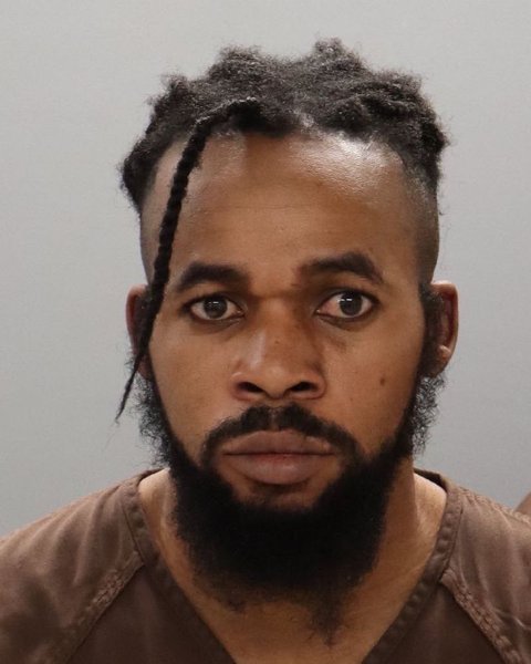 Mugshot of IRAYMOND AURELUS