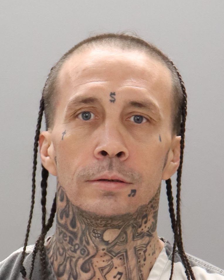 Mugshot of DONALD D KIRKLAND